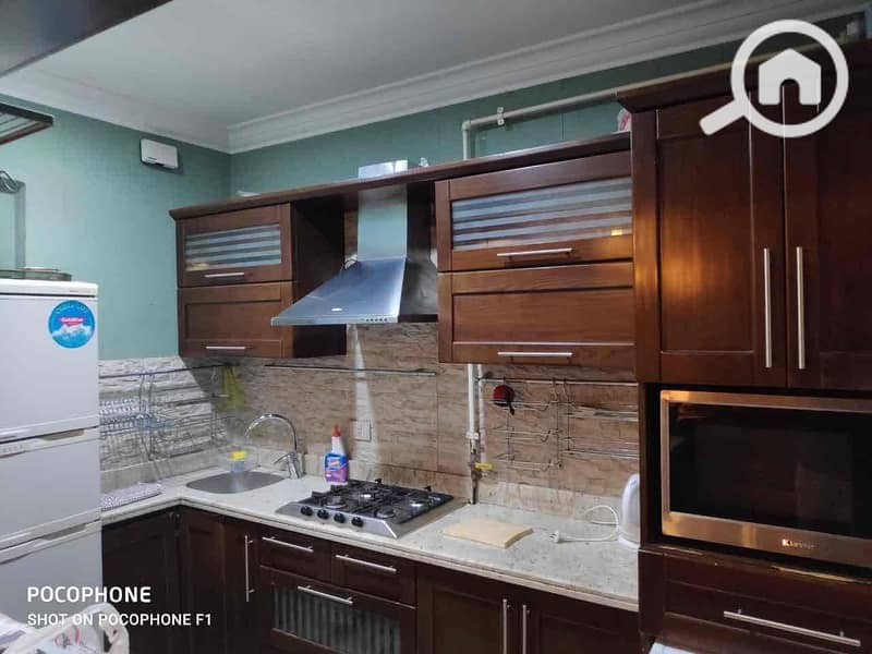 3 921c9122-36dd-4ef7-b244-0f8f1f8a6709. jpg