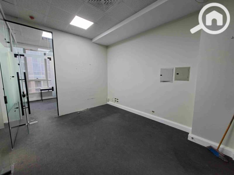 8 ٢٠٢٥١٢٢٠_١٦١٠٢٠. jpg