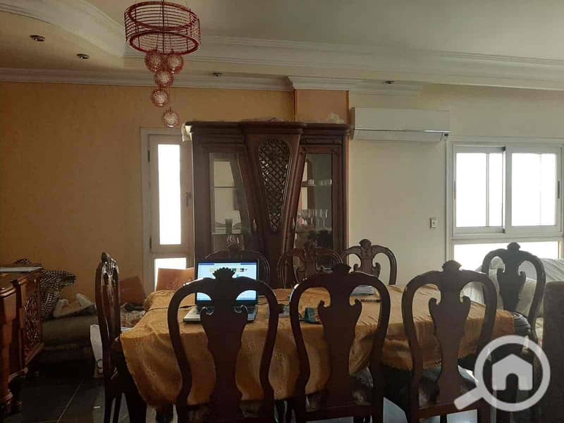 4 81db4f3e-bacc-494a-94b3-abe9939c80bb. jpg