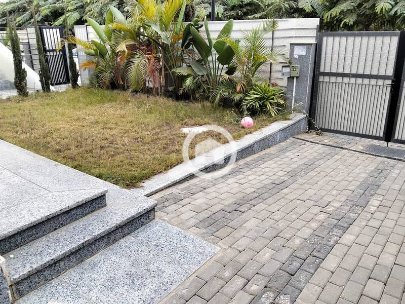 5 WhatsApp Image 2026-01-10 at 09.30. 20. jpeg