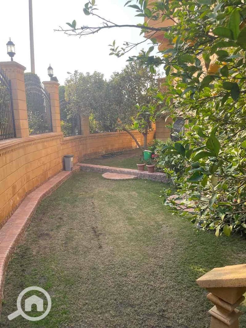 4 f079e3e7-0985-48c0-95d9-6307338ba0b1. jpg