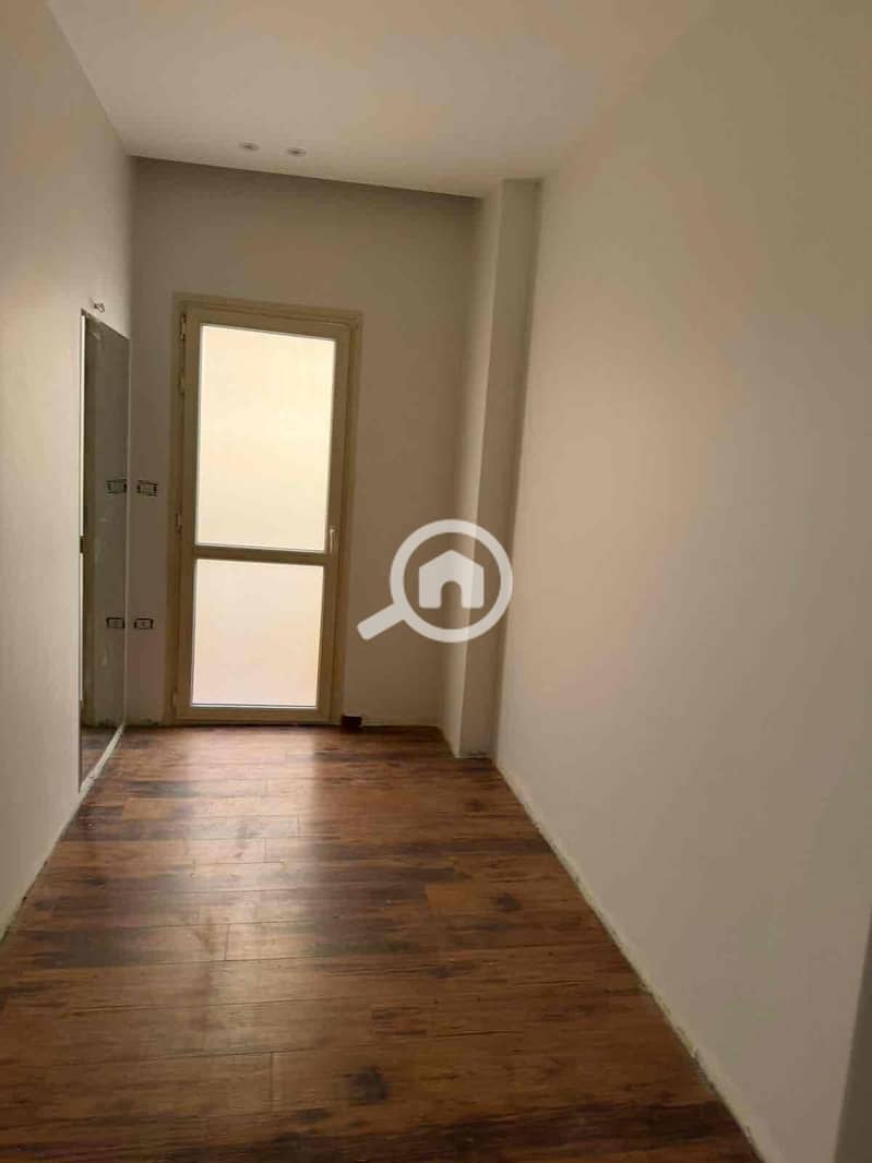 25 14d6fc34-ae21-4677-8f95-ed7c377ca992. jpg