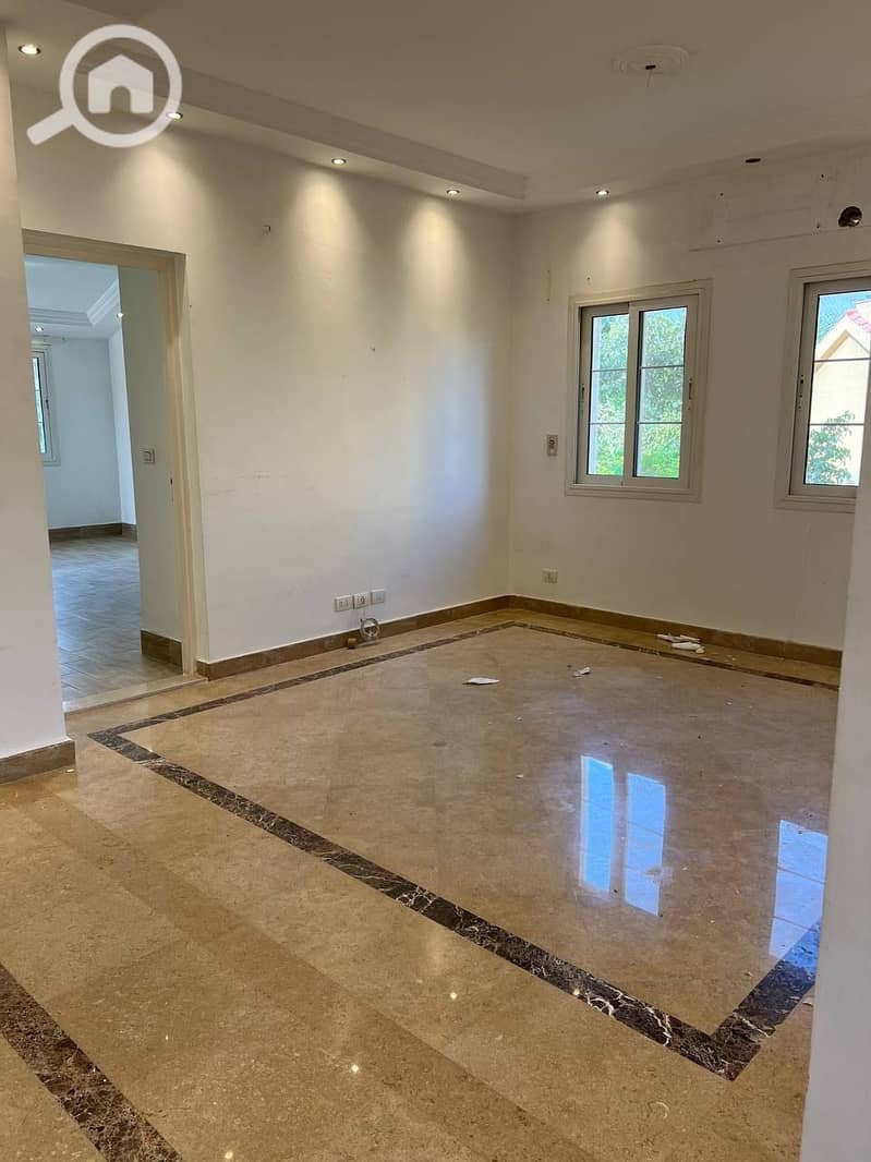 15 e26f4e98-ee0d-48d5-a0cb-4e3c76fa5b96. jpg