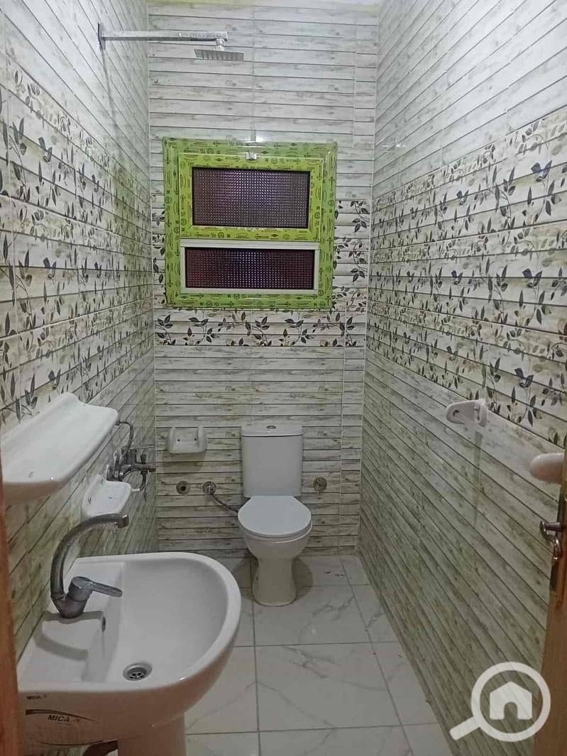 7 98cea5ec-7f73-4570-a62d-848a9e60b47c. jpg