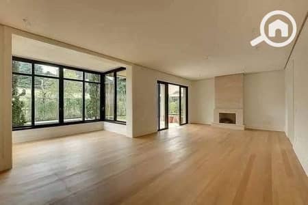 4 Bedroom Twin House for Sale in Sheikh Zayed, Giza - FB_IMG_1761130681608. jpg