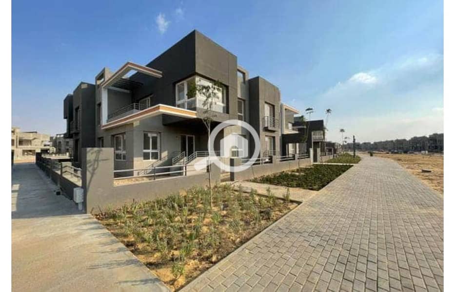 6 3460577-1ab6fo. jpg