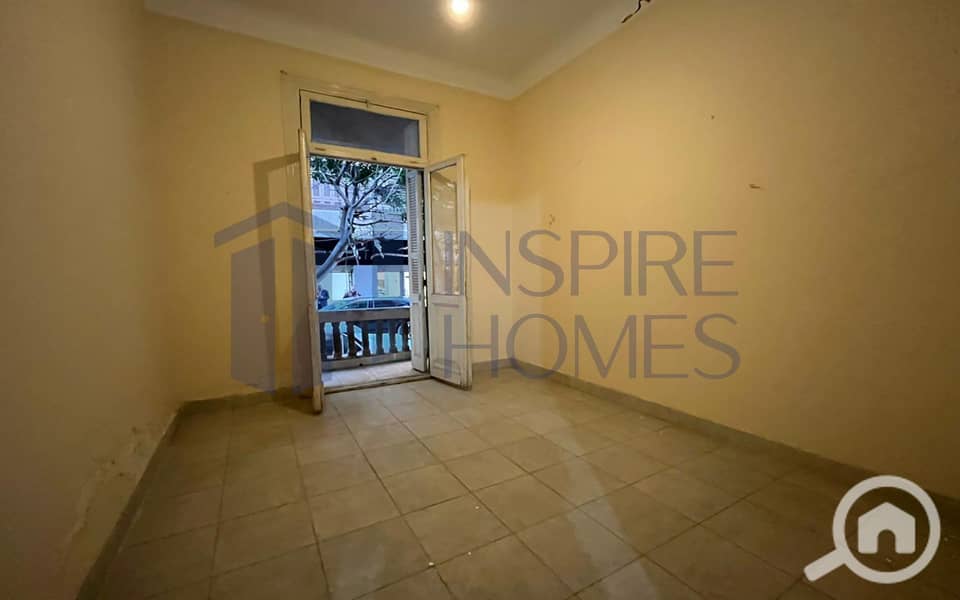 6 WhatsApp Image 2025-12-28 at 14.31. 48 (1). JPG