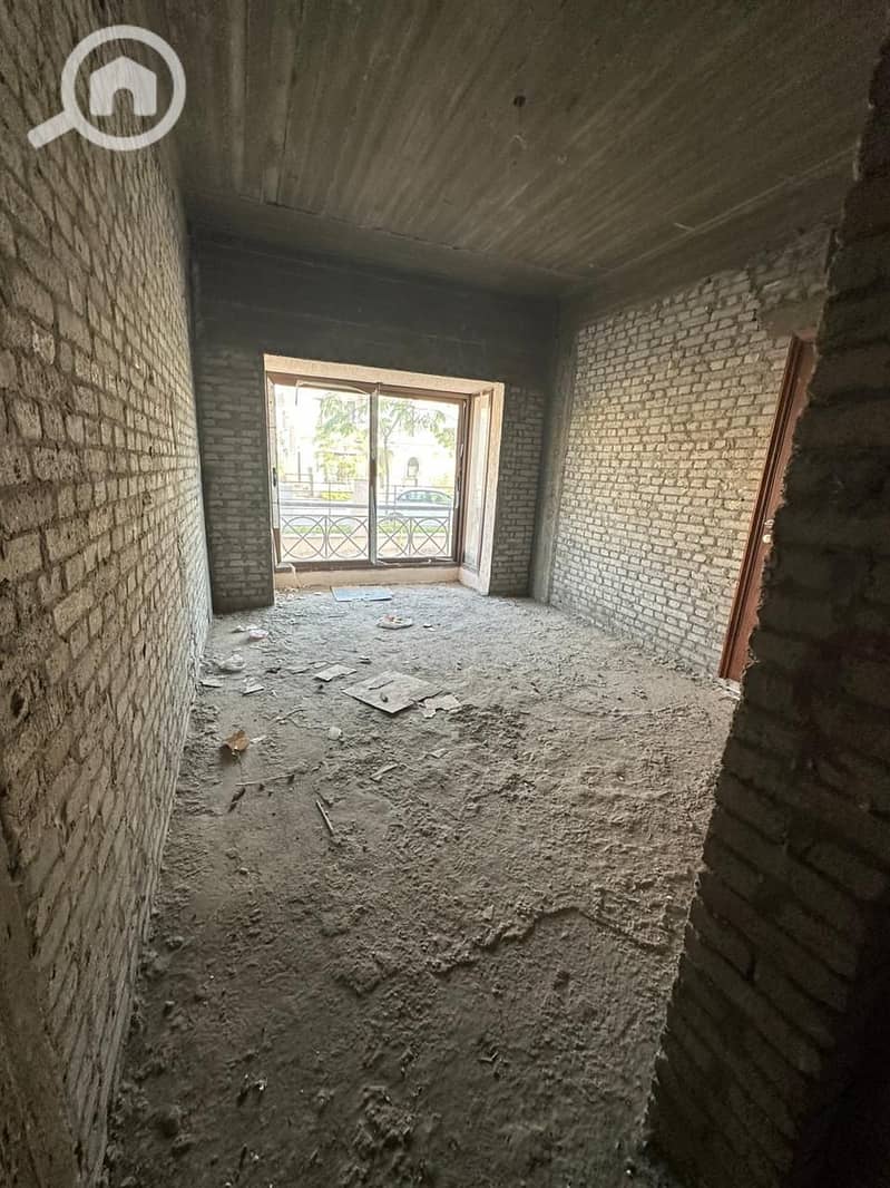 7 9c2734bf-5497-4a30-af1c-2aa7c335a1ac. jpg