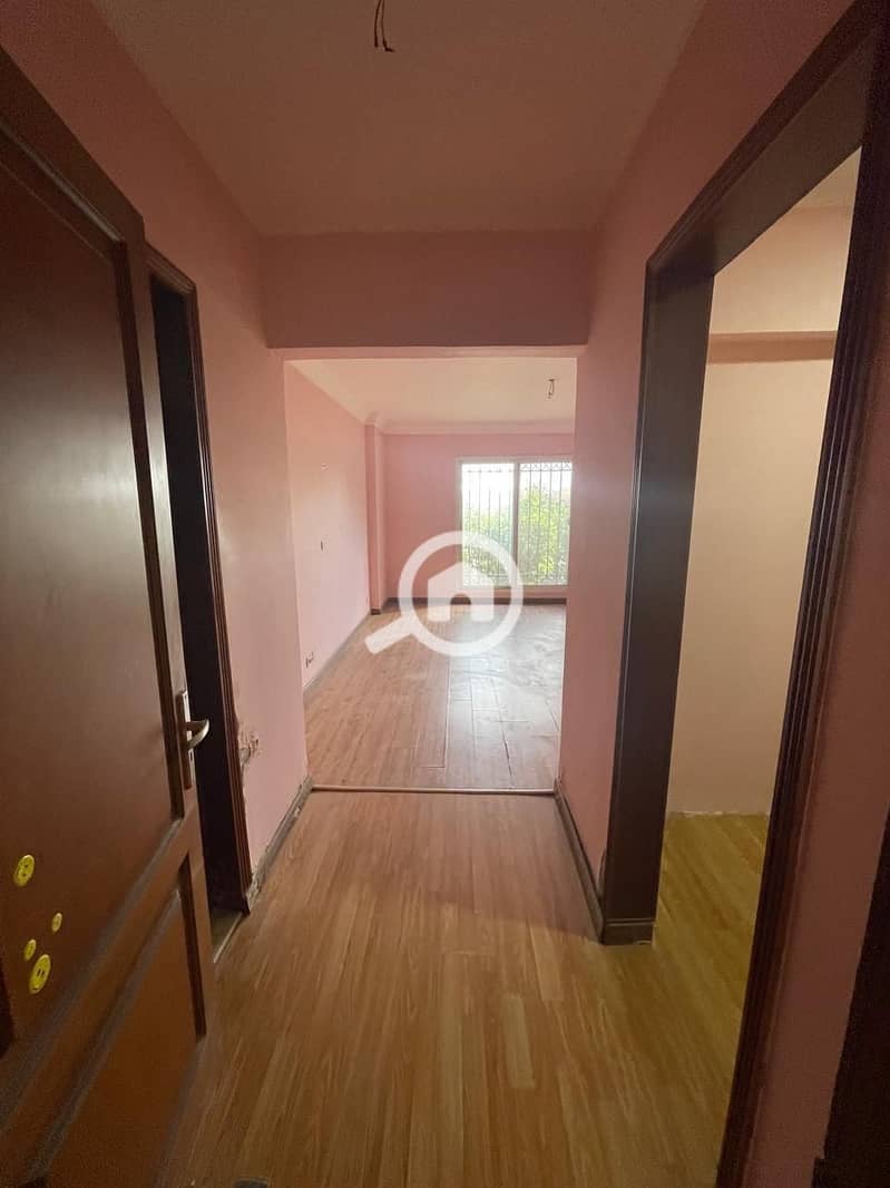 5 6e64138d-7624-45d2-a97d-a314df9cb9f0. jpg