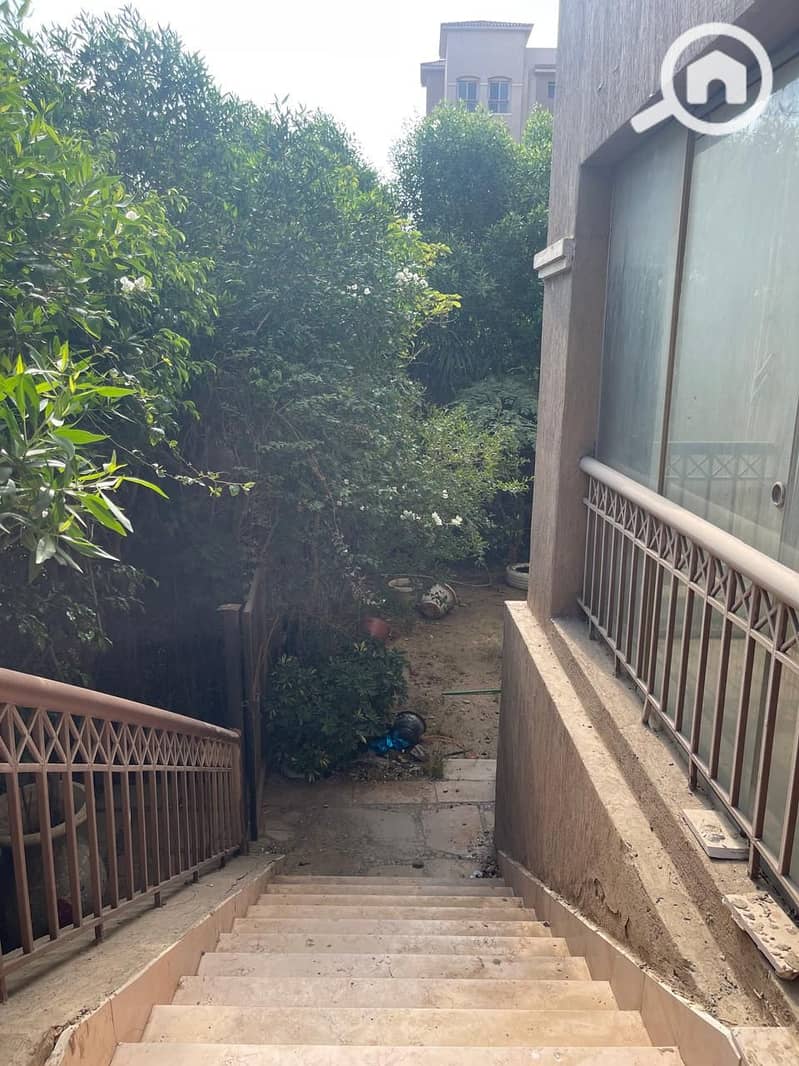 6 8f21fbcd-511c-475b-9b93-7b33489203f9. jpg