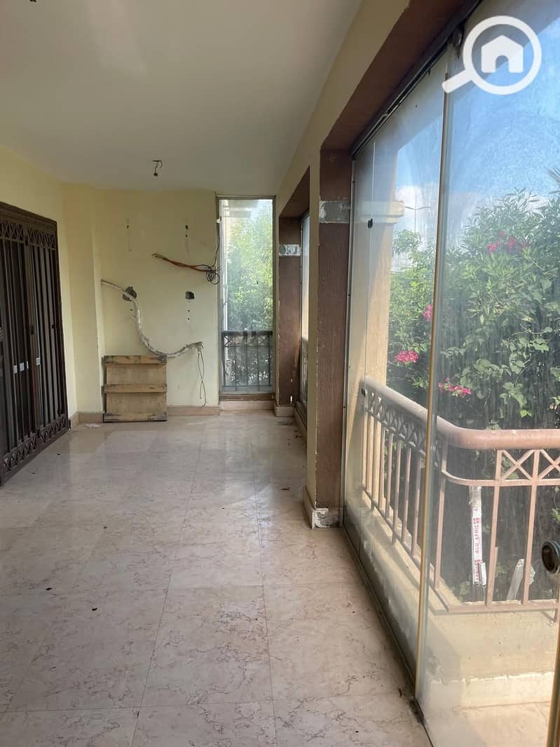 16 c869b0f9-fd65-423f-970e-a41b3645d168. jpg