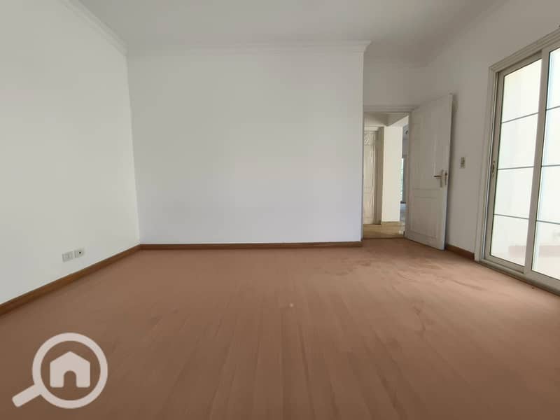 6 8d6531b6-b848-49e2-bb89-58a1f6c10ad9. jpg