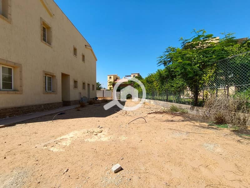 13 31484f60-a5bd-4d25-8549-58a443a2eda9. jpg