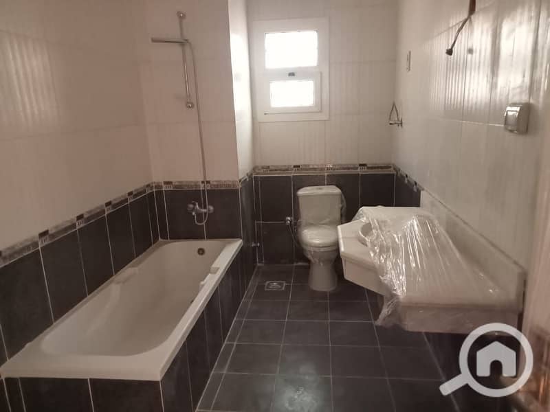 13 cf35fcd2-abc8-46cd-bfba-0e1b81355fe4. jpeg