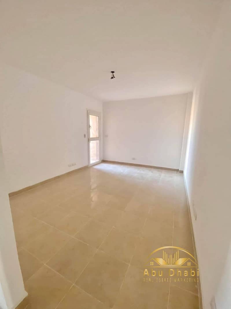 5 75386d25-452b-4d4a-8ad9-41a873580c7a. jpg