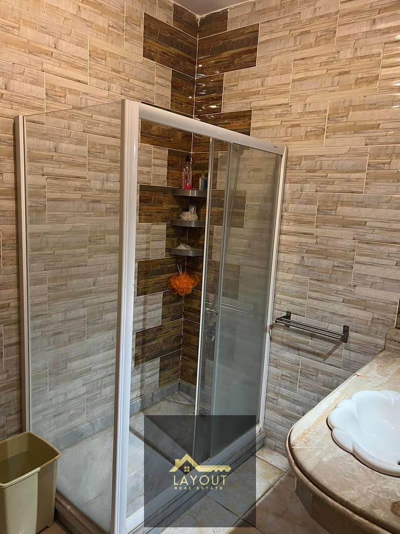 8 1c791395-1a13-4041-8f80-31e5d580df15. jpg