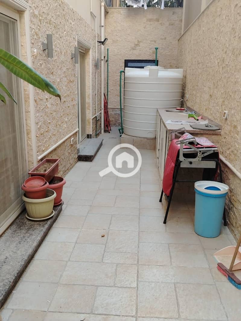 8 3c33518d-0055-4dad-89ea-17faf469e05c. jpeg