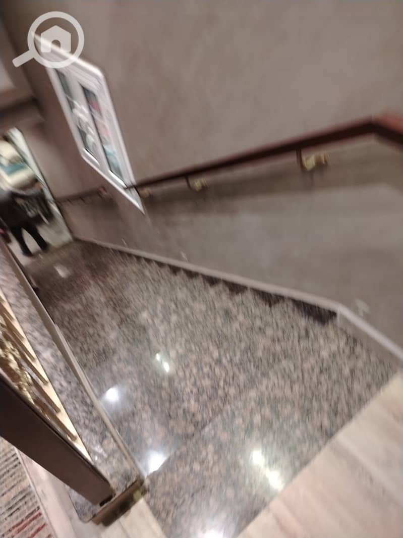 10 4c29c605-ead0-42c2-88a1-adb4b0a6d5ca. jpeg