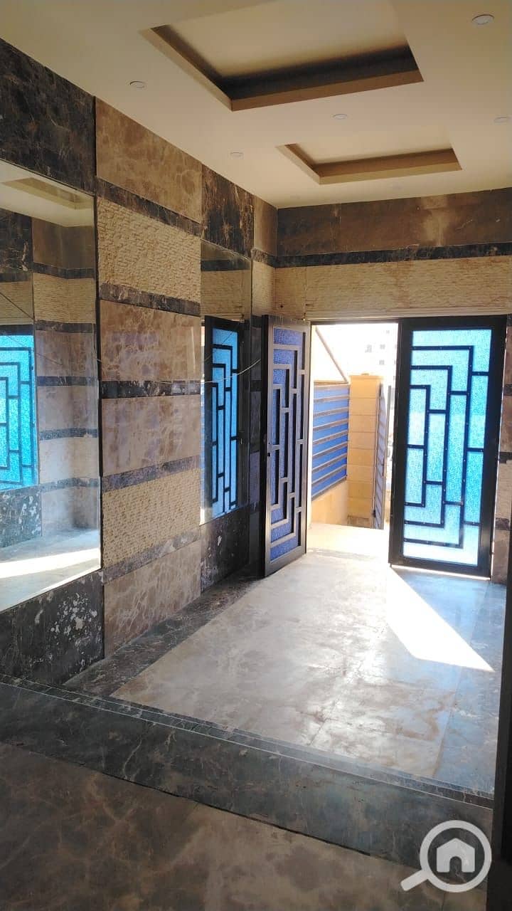 12 5ab8e645-27ce-4795-ab28-fa9111589d76. jpeg