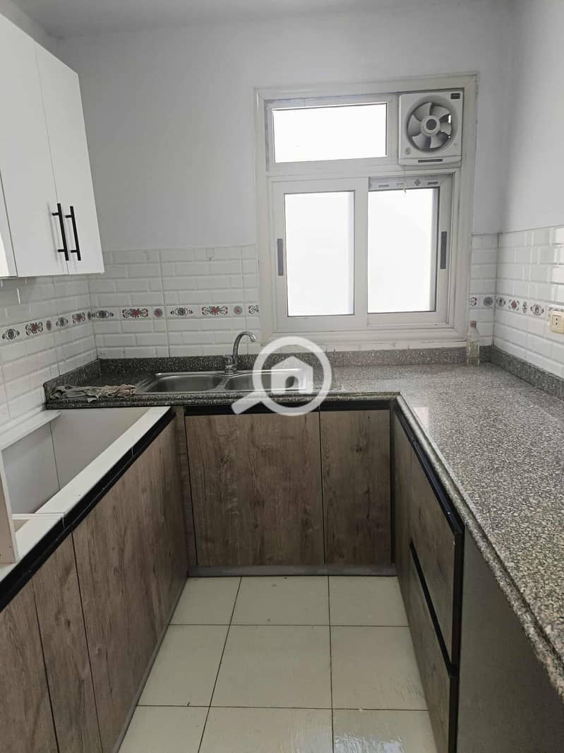 11 799470c3-5ef7-45f2-bc5f-22d0b5966828. jpg