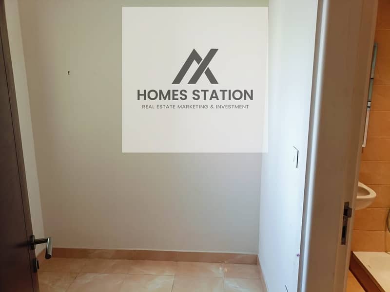 4 0ea94b19-e8c3-4a2d-94b1-57f14b6074da. jpeg