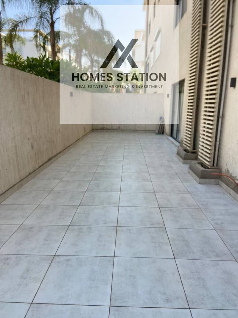 24 7e9c8a1f-ff0f-465a-85d3-3ac5fab3945e. jpeg