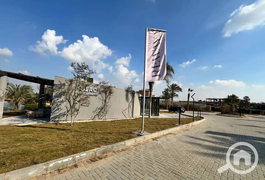 3 8205908-1bfeao. JPG