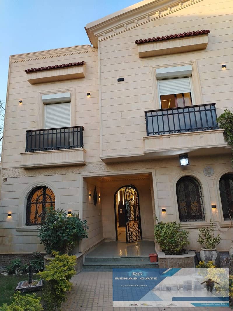 2 077bdae2-7d23-4723-ae9c-b8cb961fe2c7. jpg