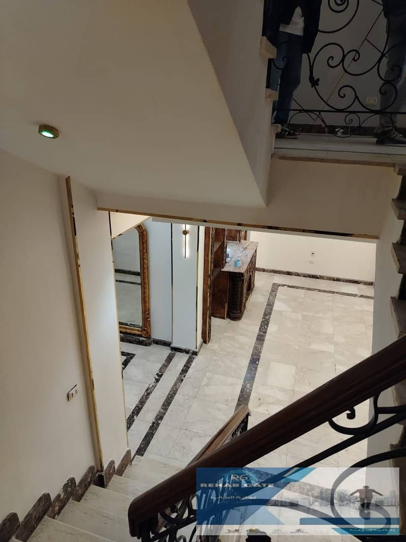 11 8451469d-ab13-4235-8127-b10a0622ba04. jpg