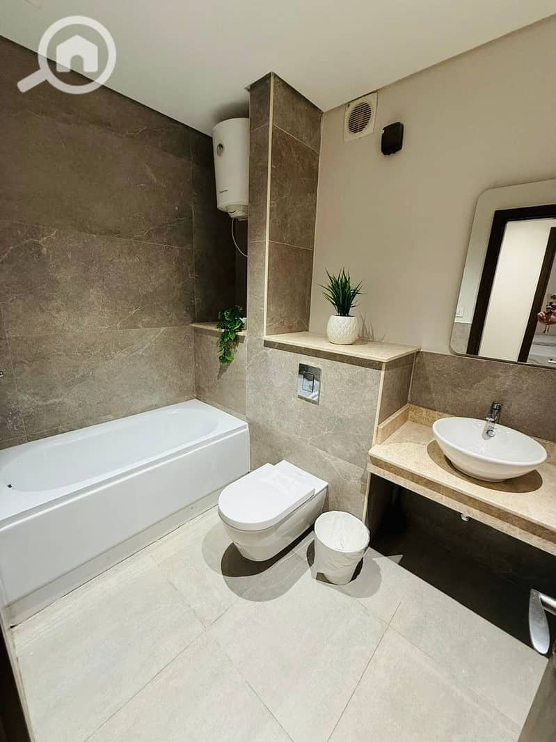 11 2d68af04-692c-49bf-9dea-cac6c2d9a6b9. jpeg