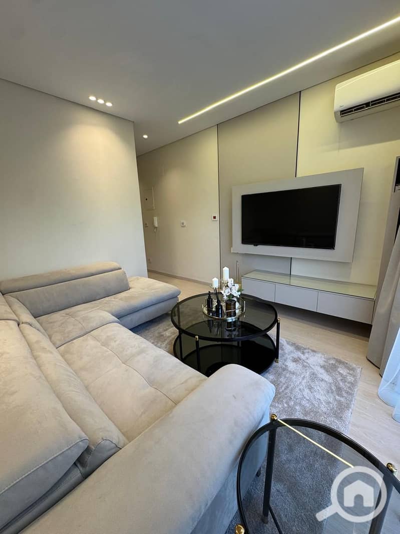 4 WhatsApp Image 2026-01-10 at 12.06. 55 PM. jpeg