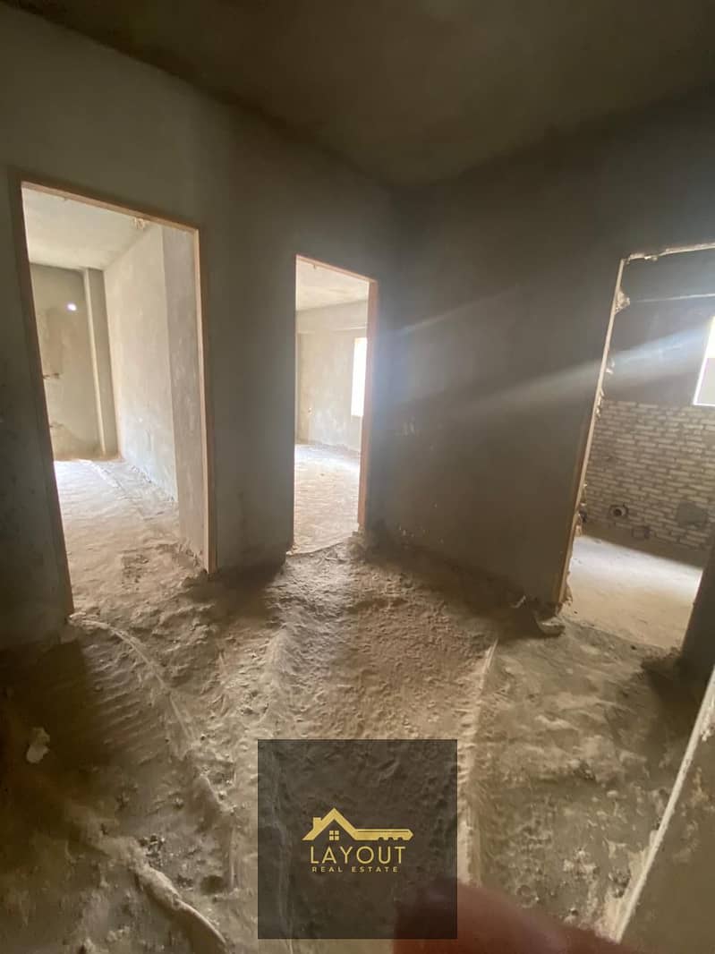 4 e850483c-0ee2-49a4-bf6f-c94b2df3b6d4. jpg