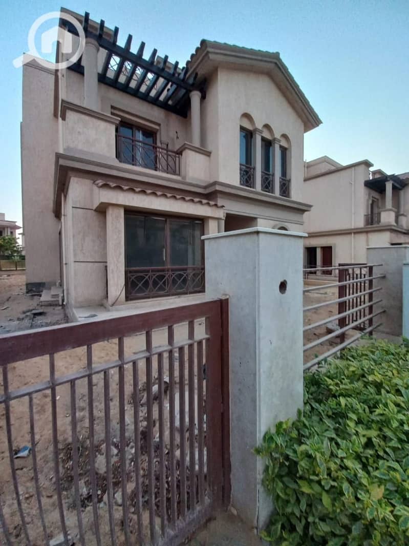 4 7985c601-bf67-4277-8c6c-b0a85062361c. jpg