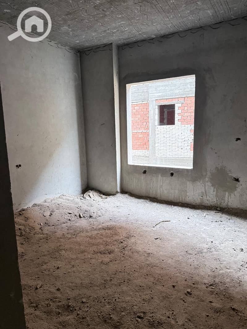 4 2685d971-1ce8-443e-8631-b73a8ae5a842. jpeg