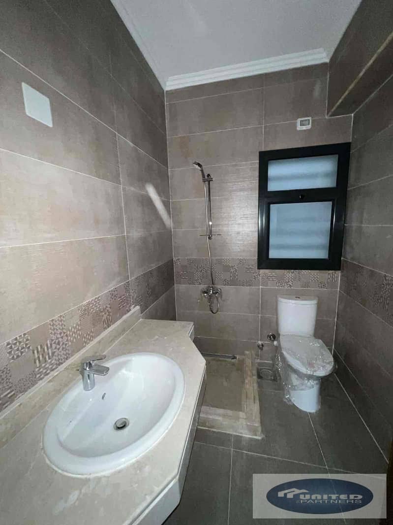 9 83c9695b-341d-494f-b4fe-af0e85a50e9f. jpg