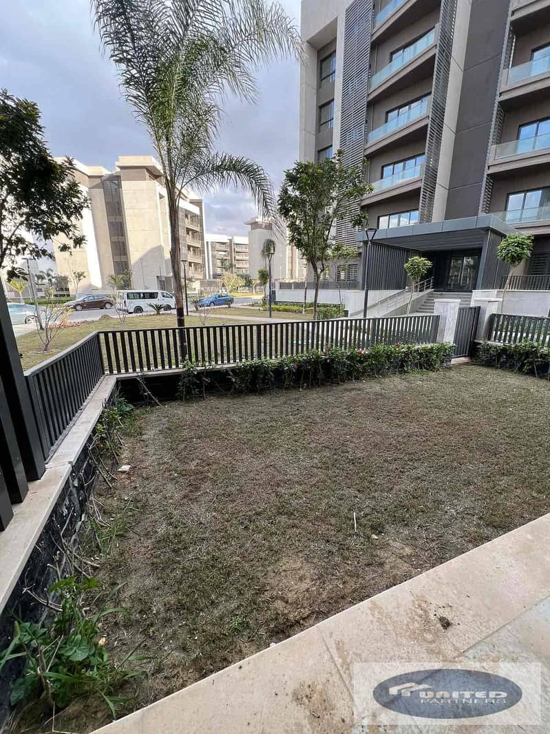 12 6910696d-1a92-460a-954f-ab465928cb3e. jpg