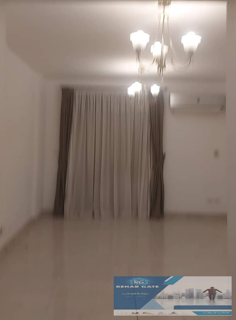 5 0992e5ec-0f5d-4b3b-8743-2edfbeecfd7f. jpg