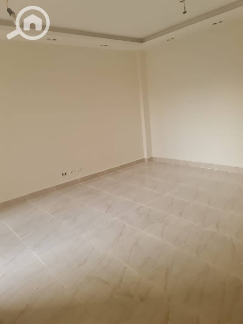 3 5b356dfb-6257-4696-bb85-8f9d19b8f7d3. jpg