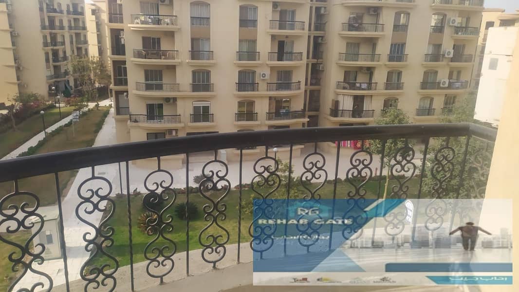 4 57c6f644-ad44-4fd3-a04b-1f8d6cc9270c. jpg