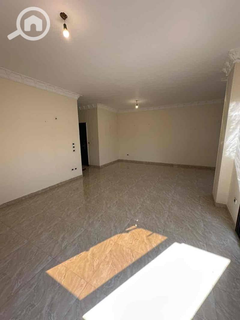 11 2f731ef7-1f24-484b-b5da-a04303b4cb84. jpg