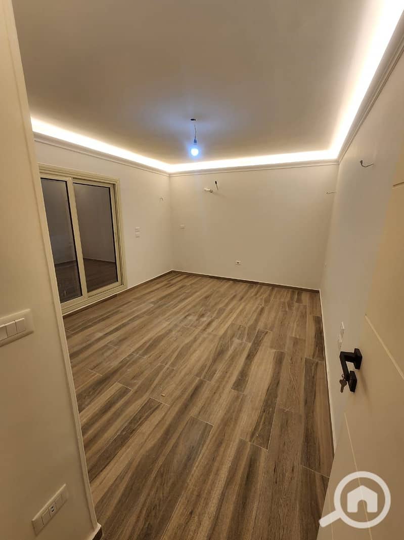 4 WhatsApp Image 2025-11-27 at 5.00. 03 PM (1). jpeg