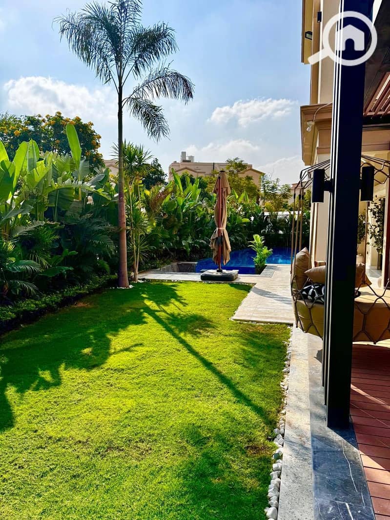 8 597385173_1828948187693904_5040803427639233444_n. jpg