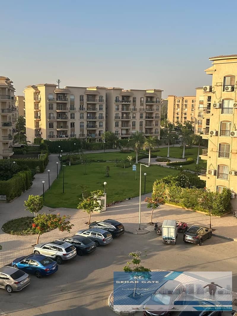 8 fe49b53e-a4ff-41ca-93c7-cd8a730e29c5. jpg