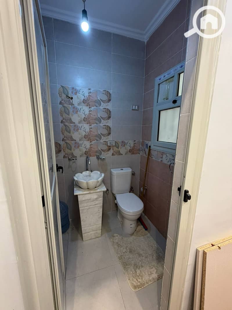 4 aac51f3b-f12c-4130-b9fd-877b6b82a32c. jpg