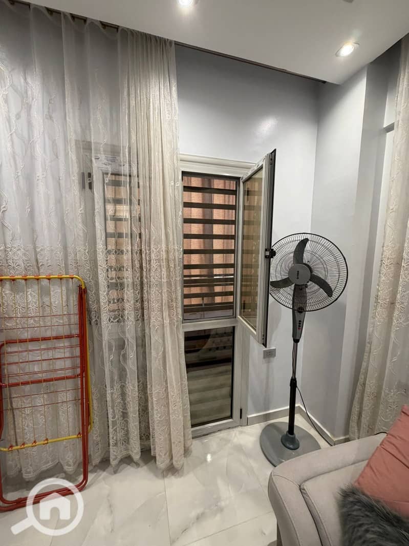 7 d9394751-9977-4bfc-9c06-0e683f18317c. jpg