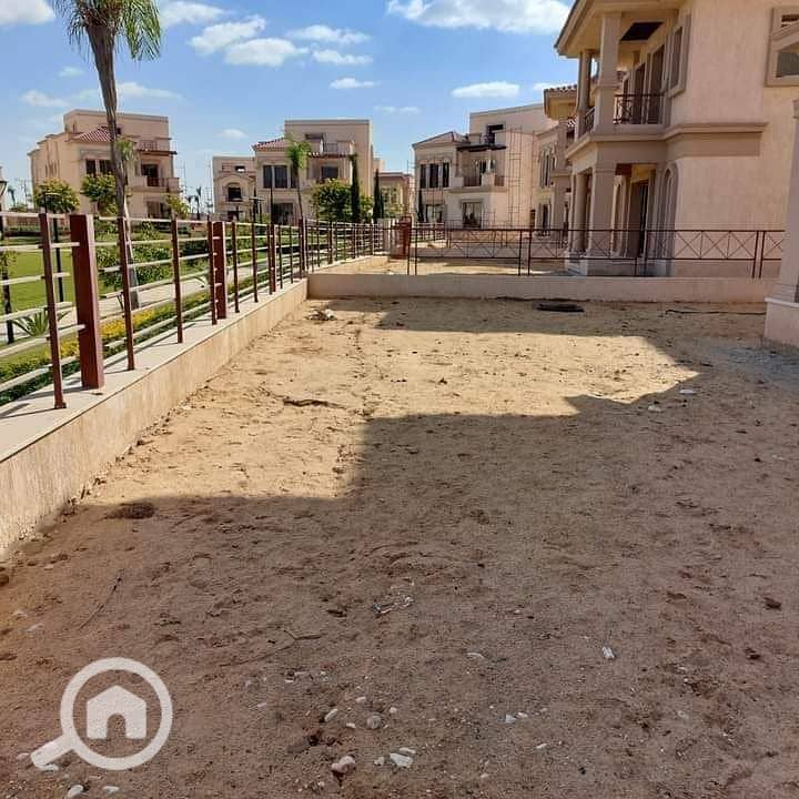 4 69977f6b-177c-4e4e-8350-a6162dc4496a. jpg