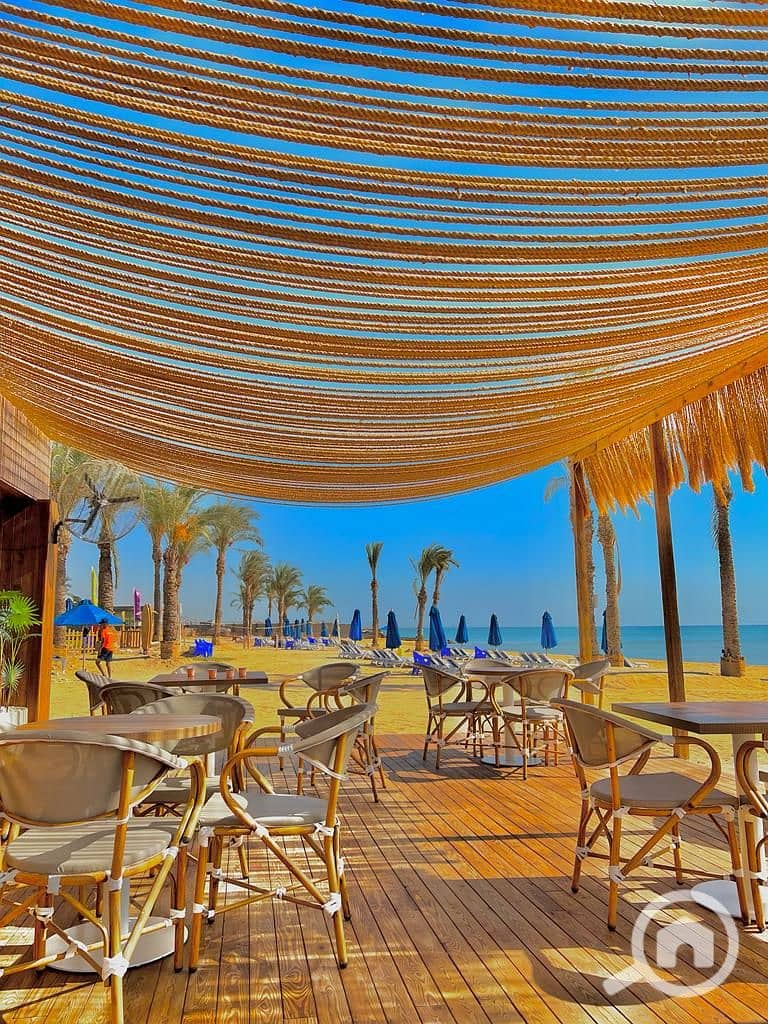 9 ed5cb98a-5711-4758-a662-abd531c30ec4. jpg