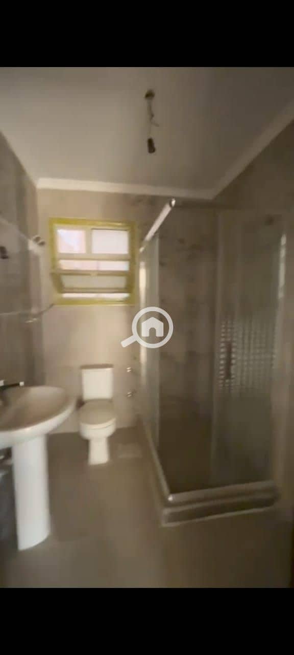 4 WhatsApp Image 2025-03-10 at 12.37. 16 PM. jpeg