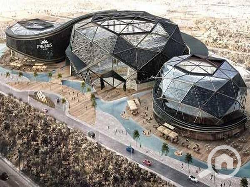 15 بيراميدز-مول. jpeg