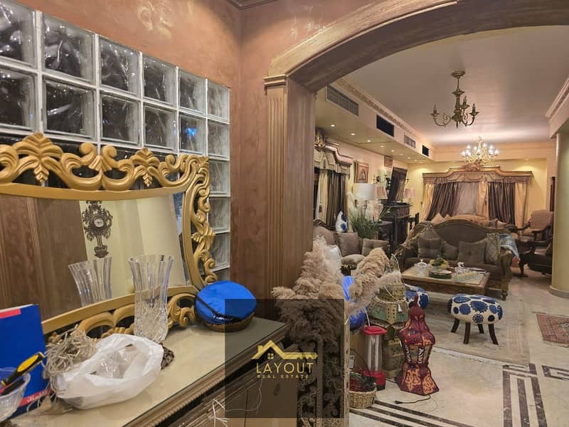 12 ed044d31-746f-4065-a7ee-58e403f52258. jpg